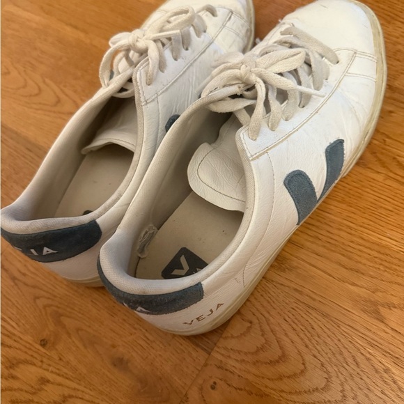 Veja White and Blue Men's Sneakers - Picture 7 of 12